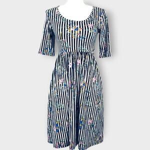 MRT 1030 Skater Dress Scoop Neck Striped Floral Knee Length Size Small